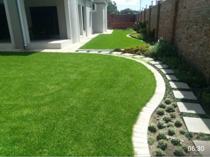 Lawn Installation & Flowerbeds